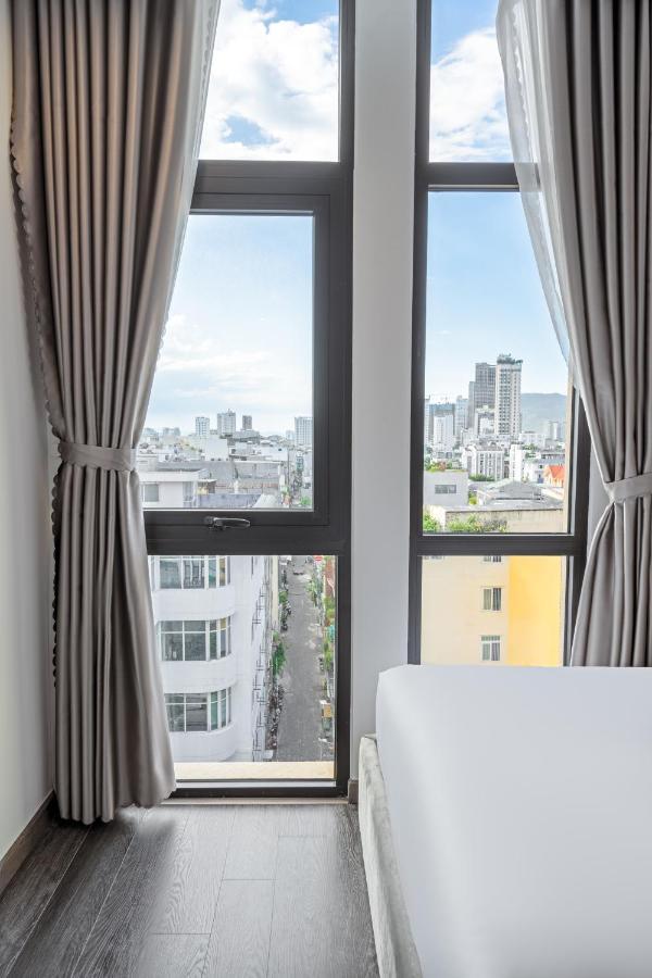 Hotel Mercy Emerald